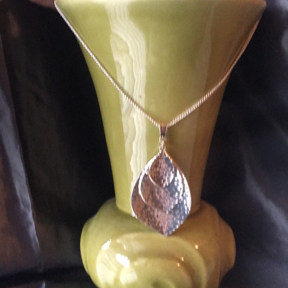 3 leaf silver necklace